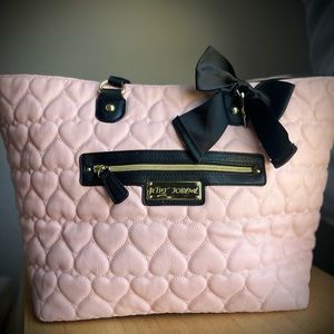 Betsy Johnson pink tote bag with quilted hearts